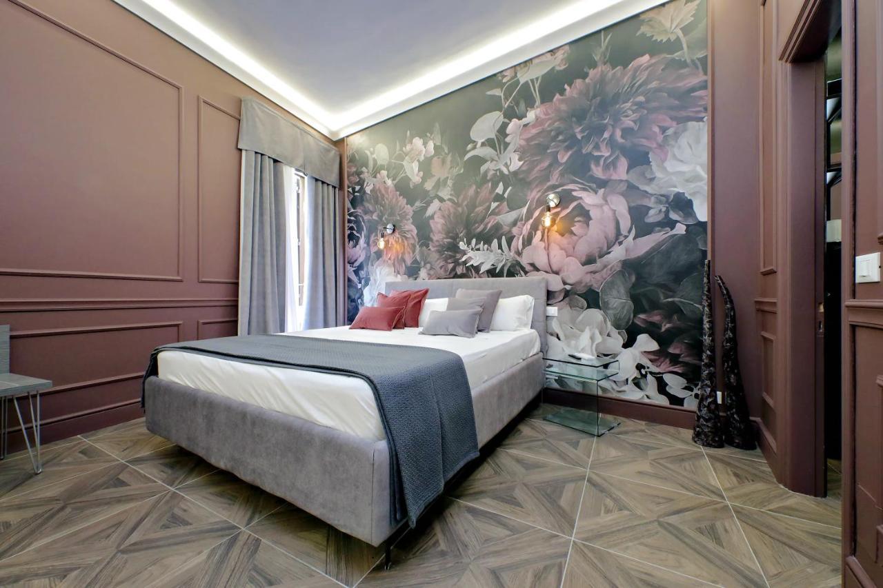 Ych-Butterfly Flat Close Trevi Fountain ローマ エクステリア 写真