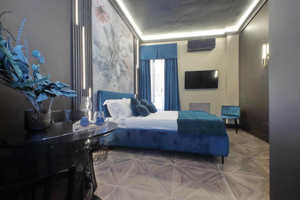 Ych-Butterfly Flat Close Trevi Fountain ローマ エクステリア 写真